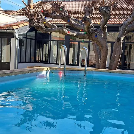 Casa vacanze Maison De Avec Piscine